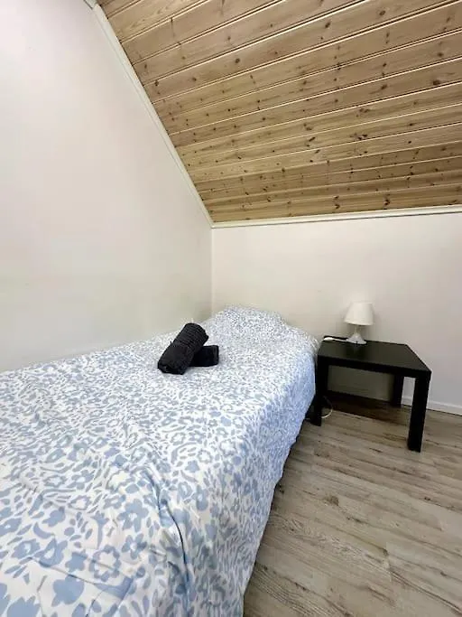 Workers Home 10-Rooms Near Volvo Gothenburg